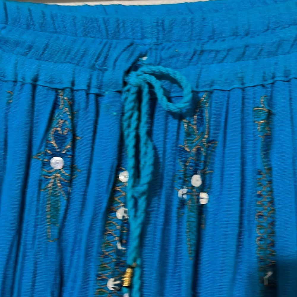 Skirt - Picture 3 of 4